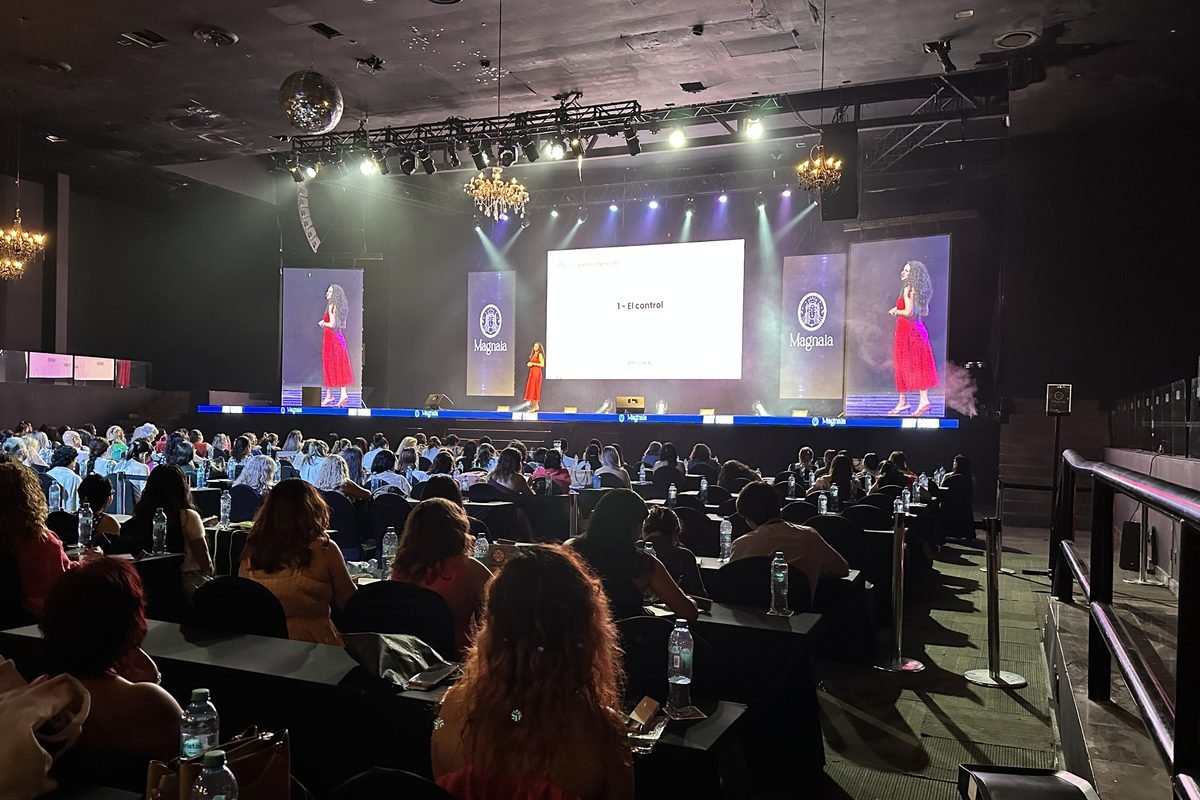Vista de la sala desde el público